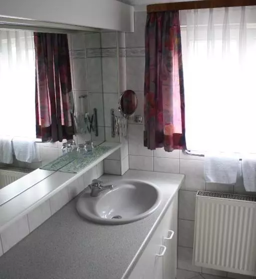 민박 Pension Am Weinberg