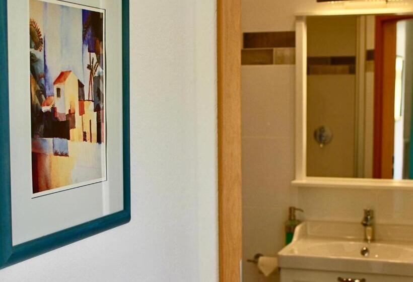 مبيت وإفطار Pension Kurhausblick