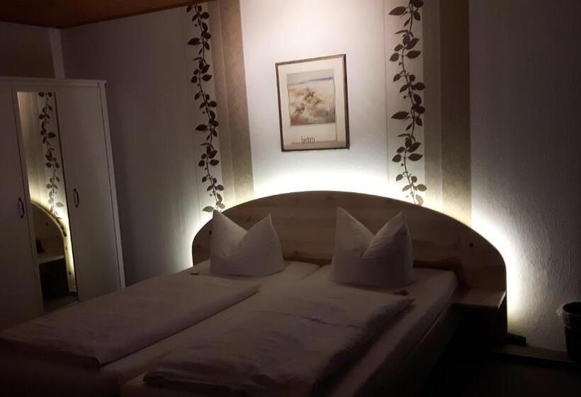 ベッドアンドブレックファースト Pension Talblick Bad Grund