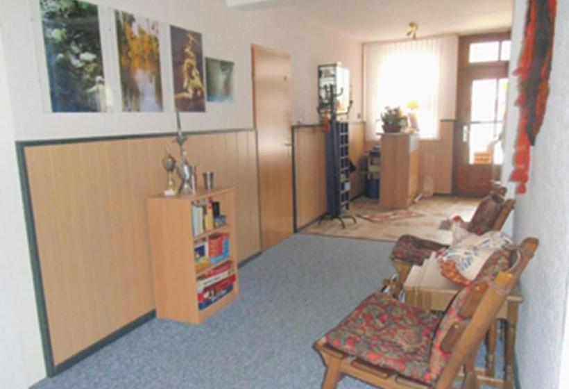 تختخواب و صبحانه Tangopension