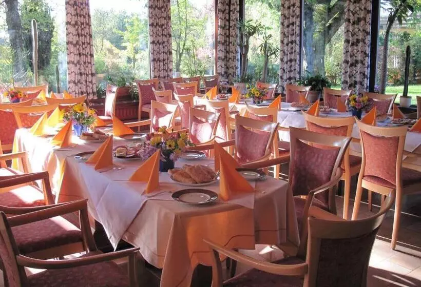 בית מלון כפרי Café Schauinsland