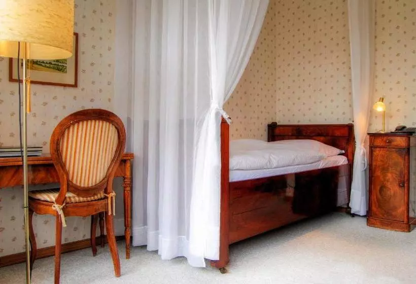 בית מלון כפרי Café Schauinsland