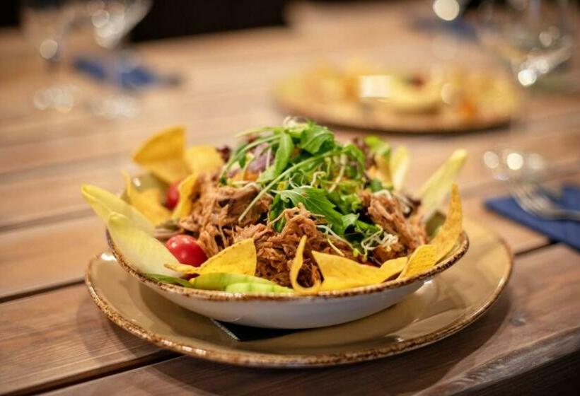 ホテル Goldener Hirsch Mosbach