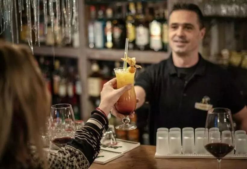 호텔 Goldener Hirsch Mosbach