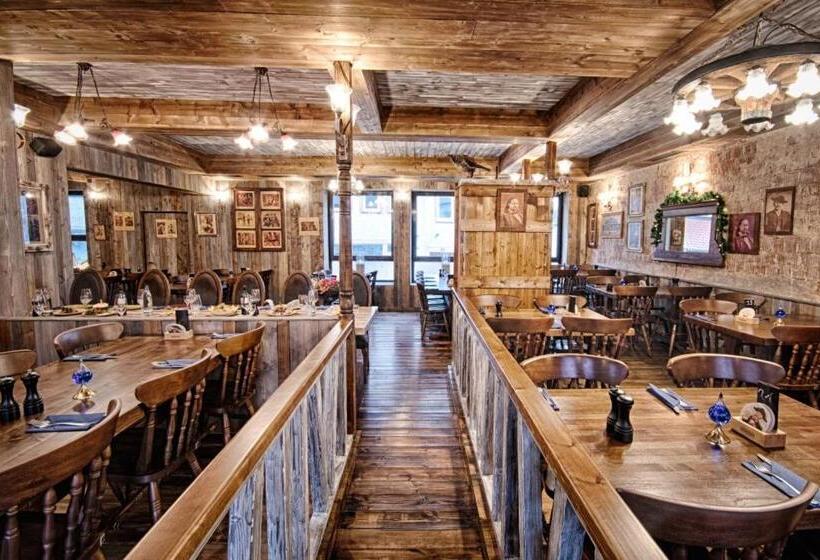 ホテル Goldener Hirsch Mosbach