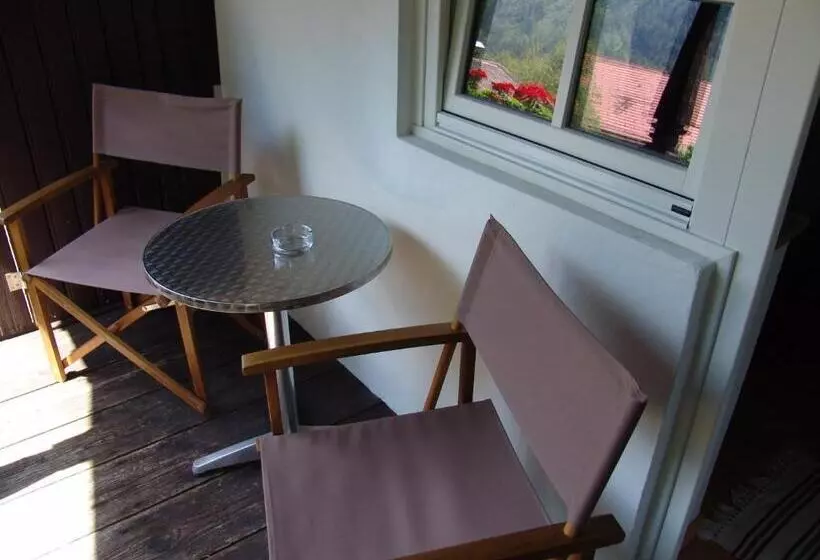 Отель Garni Königslinde Wandern, Radeln, Skifahren & Genießen