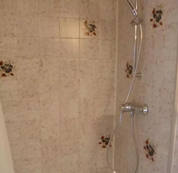 Отель Garni Königslinde Wandern, Radeln, Skifahren & Genießen