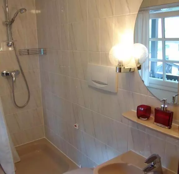 Отель Garni Königslinde Wandern, Radeln, Skifahren & Genießen