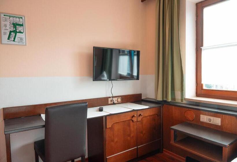 فندق Postwirt Gästehaus