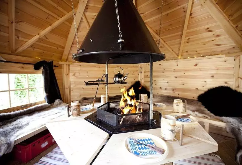 ホテル Schäfflerwirt