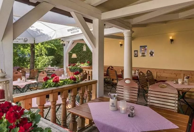 ホテル Schäfflerwirt