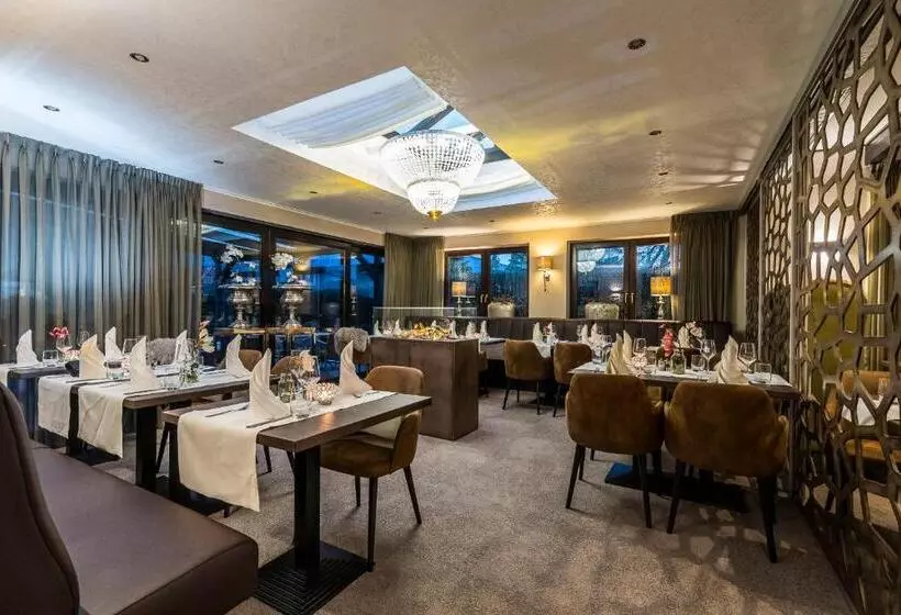 בית מלון כפרי Tiek Superior