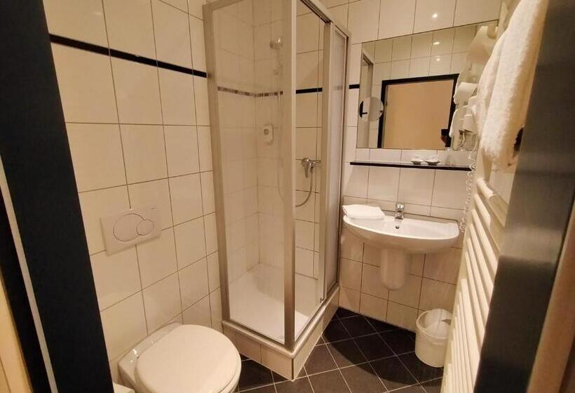 ホテル Xtra Gleis