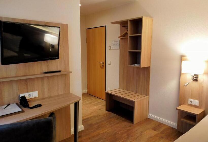 ホテル Xtra Gleis