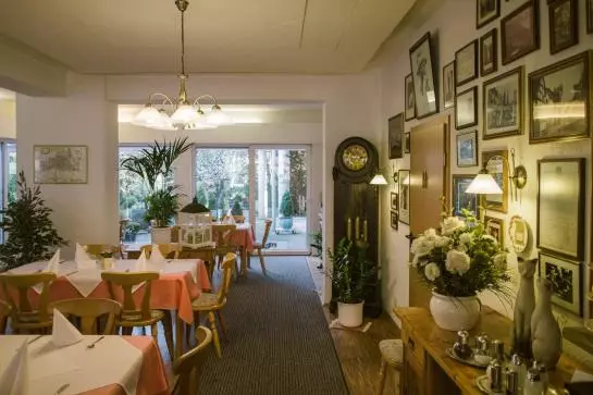 酒店 Zum Rebengarten