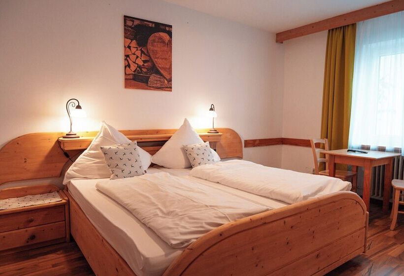 فندق Postwirt Gästehaus