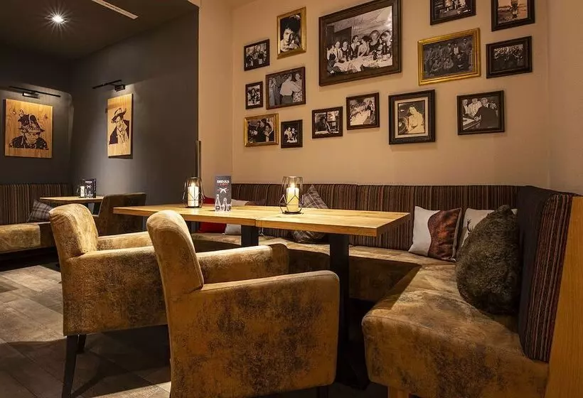 膳宿费 Muller´s Land