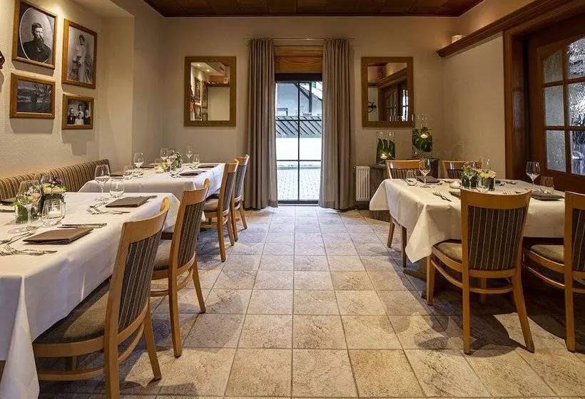 膳宿费 Muller´s Land