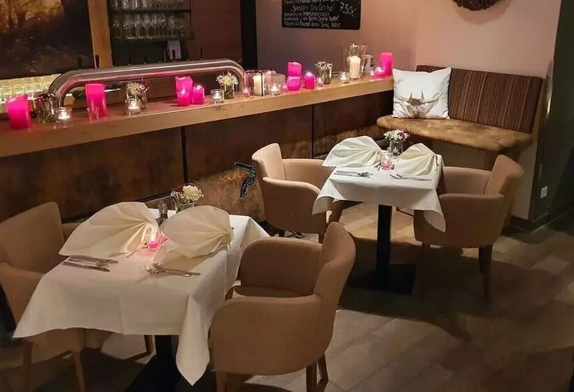 膳宿费 Muller´s Land