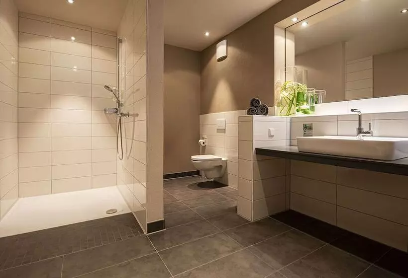 膳宿费 Muller´s Land