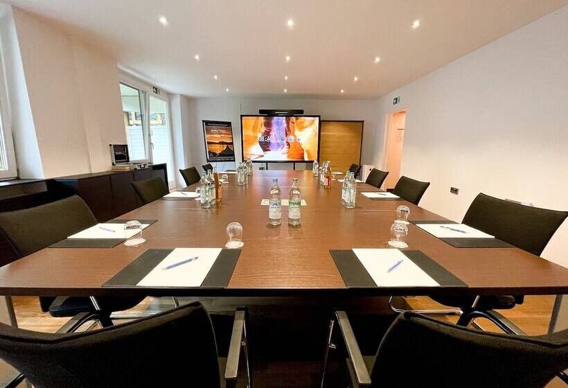 Yachthotel Chiemsee Gmbh