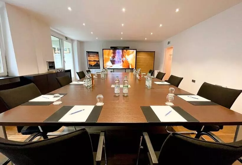 Yachthotel Chiemsee Gmbh