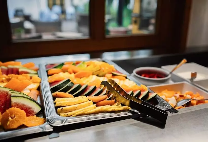 Yachthotel Chiemsee Gmbh