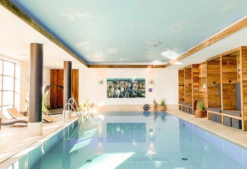 Yachthotel Chiemsee Gmbh