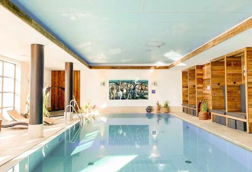 Yachthotel Chiemsee Gmbh