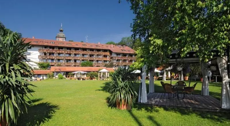 Yachthotel Chiemsee Gmbh