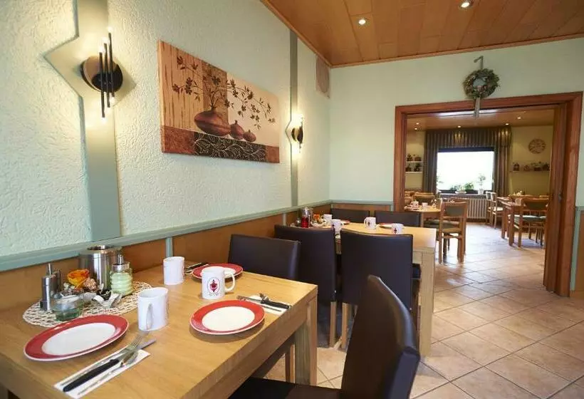 تختخواب و صبحانه Mittelrhein Pension