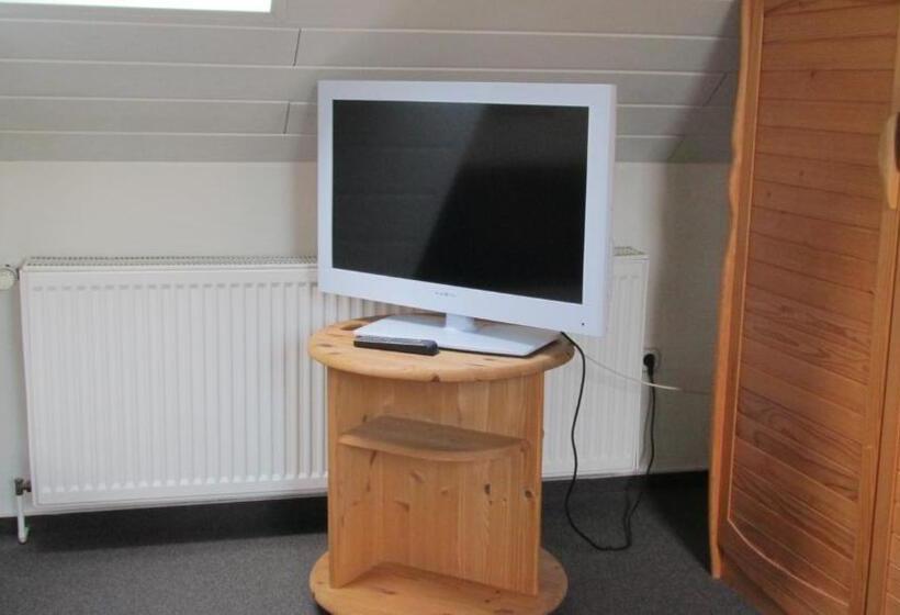 Отель Alleeschlößchen