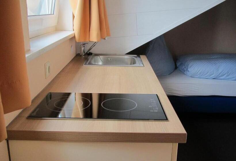 Отель Alleeschlößchen