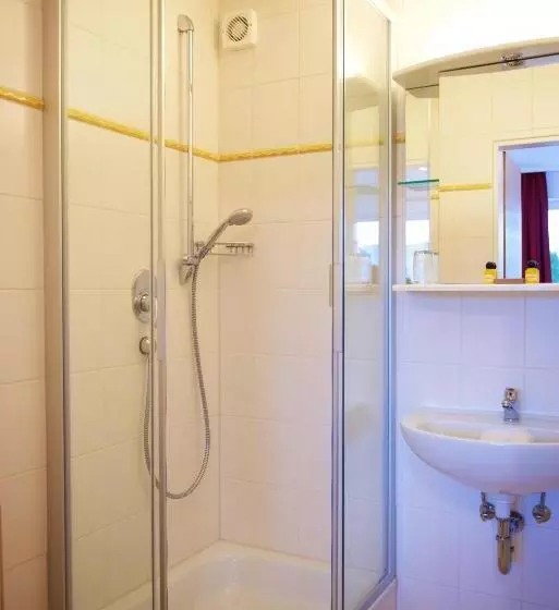 Отель Alpenglühn