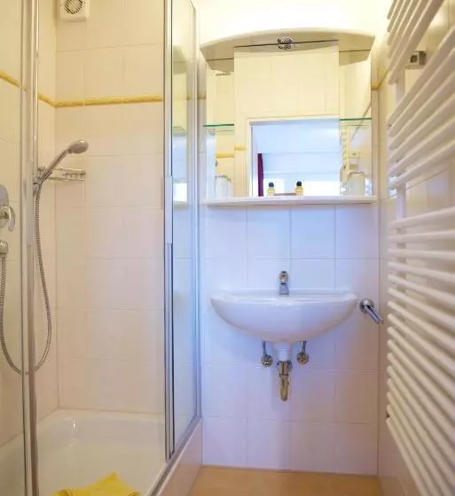 Отель Alpenglühn