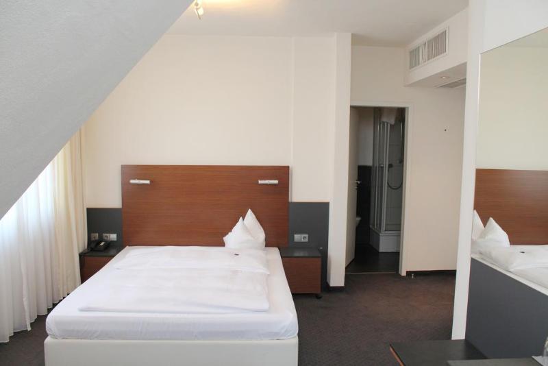 هتل Am Hirschgarten