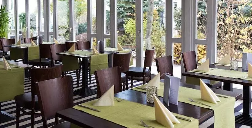 호텔 Ambiente Walldorf