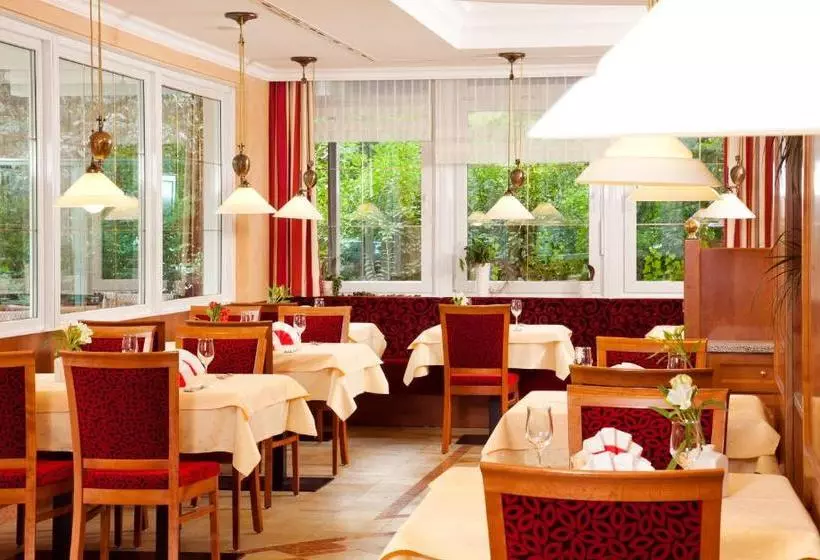 בית מלון כפרי Bayerischer Hof