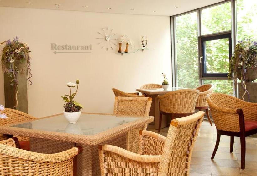 בית מלון כפרי Bayerischer Hof