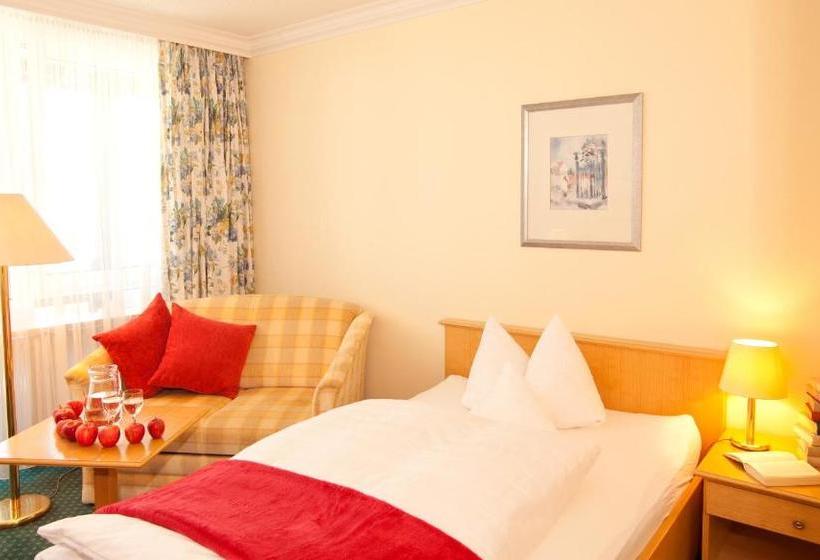 בית מלון כפרי Bayerischer Hof