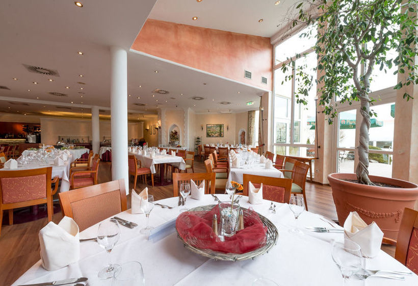 Отель Vinothek Boardinghouse