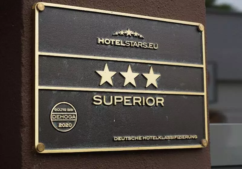 Отель Bonn City