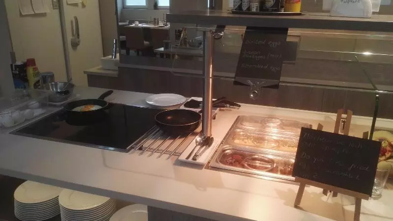 Отель Bonn City