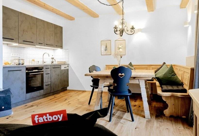 فندق Der Lederer Hof   Boutique Apartments