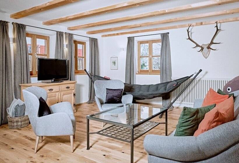 فندق Der Lederer Hof   Boutique Apartments