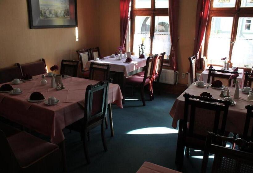 فندق Garni Am Dippeplatz