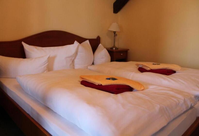 فندق Garni Am Dippeplatz