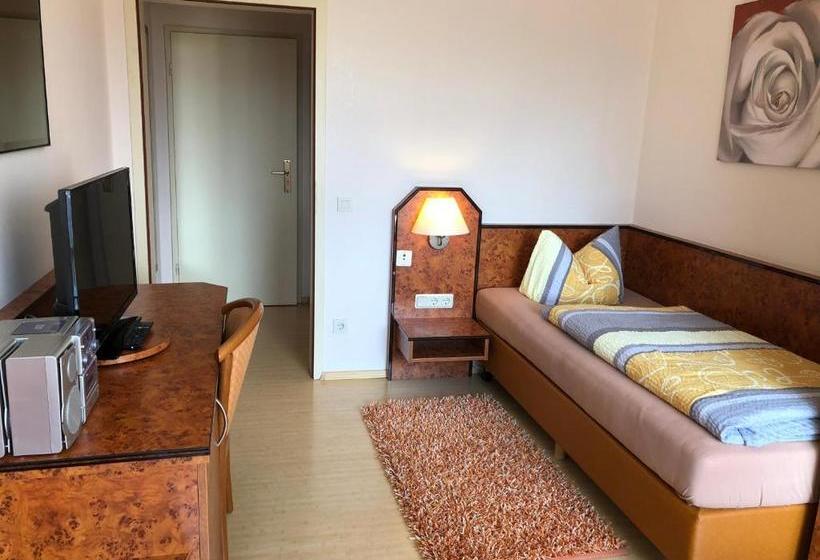 فندق Garni Tonburg