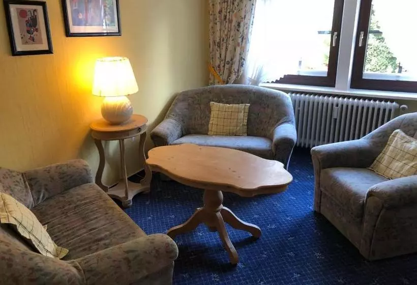 ホテル Garni Tonburg