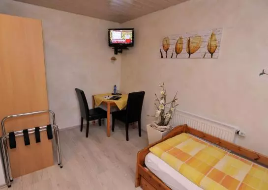 Pensão Gästehaus Glück Wir Haben Immer Eintrittskarten Für Den Europa-park Für Sie!